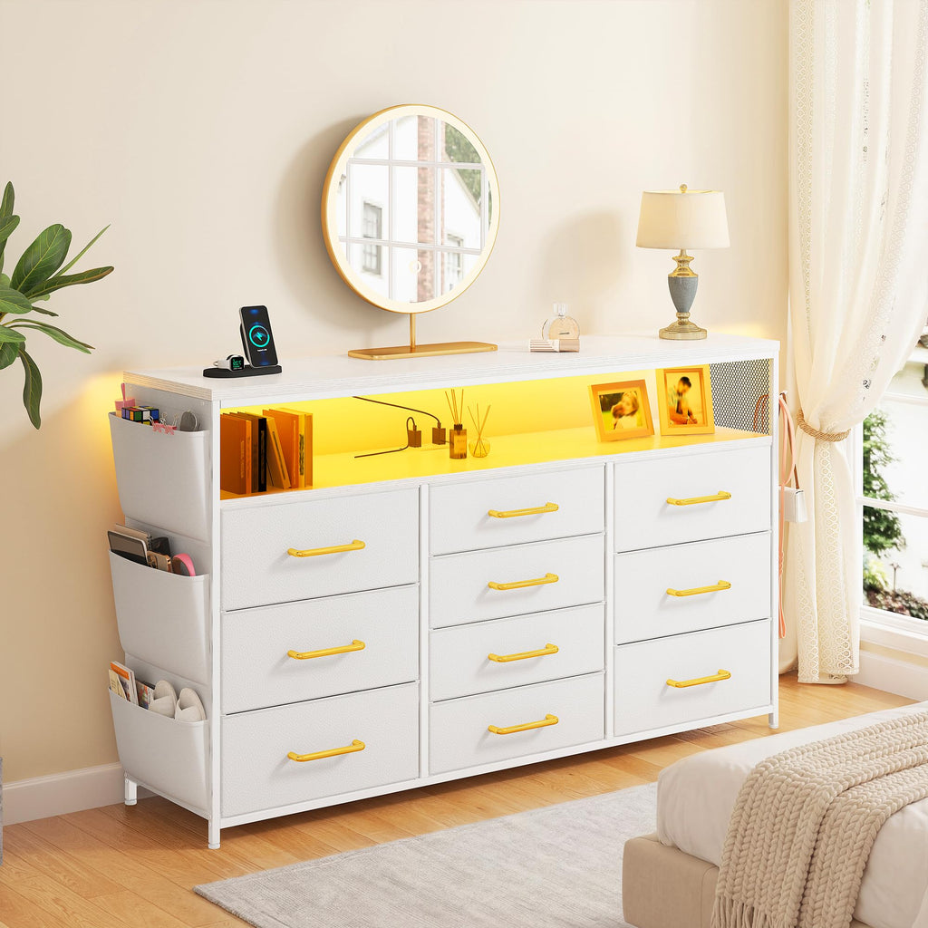 Dresser with 10 Drawers G684