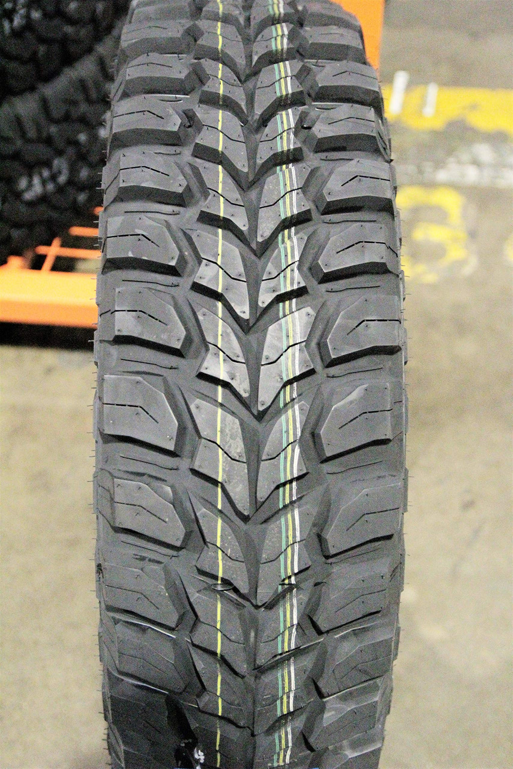 Mud Tire 235 85 16 LT235/85R16 O24673
